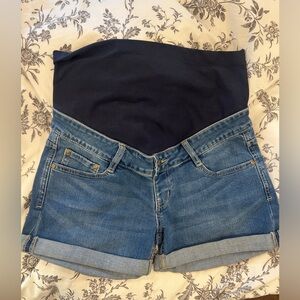 RIPE maternity Jean shorts (size small)
